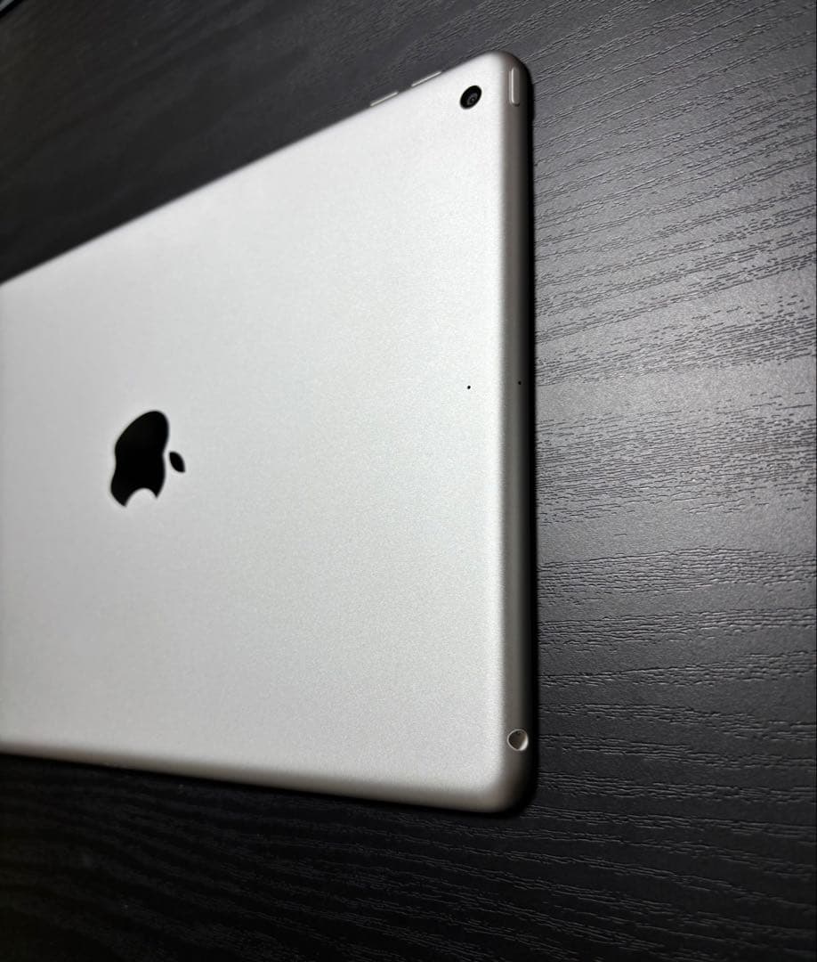 【最大容量100%】【極美品】iPad （第9世代）64GB Wi-Fiシルバー