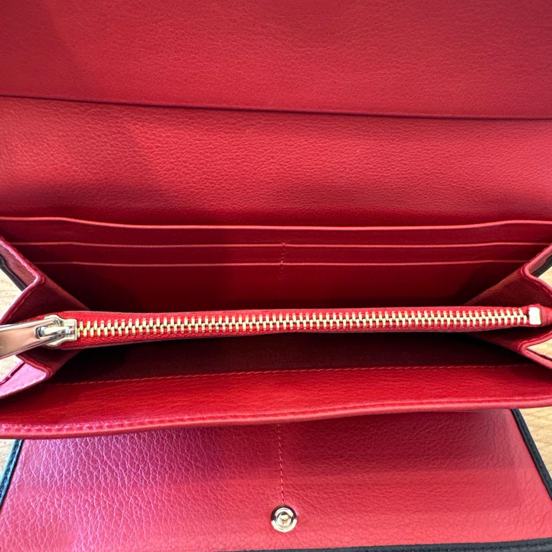 フェラガモ　長財布