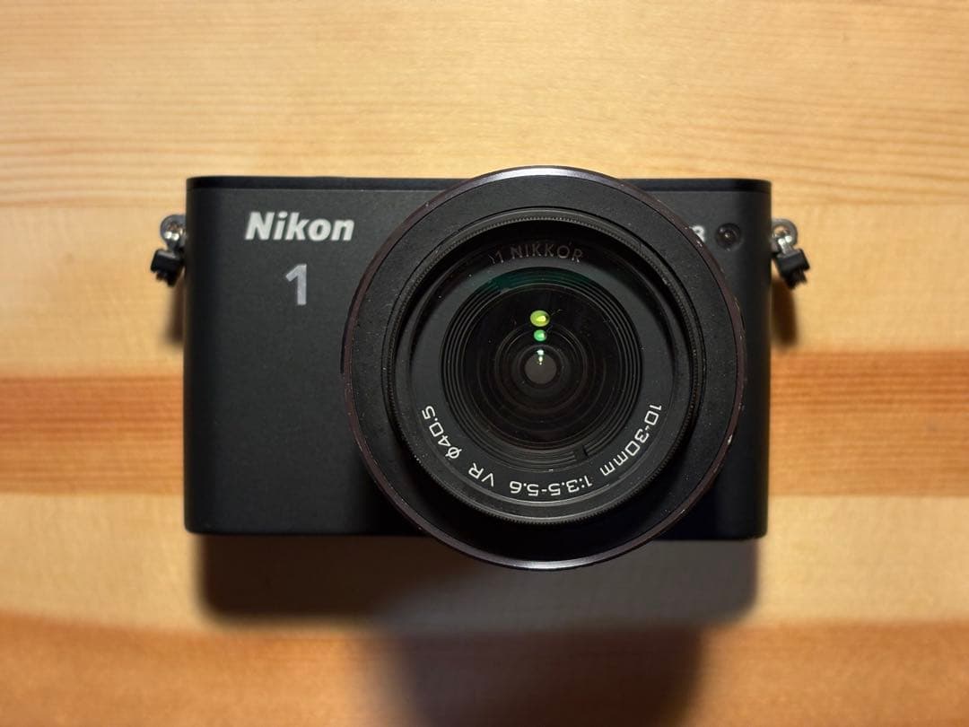 Nikon 1 J3 ミラーレスカメラ 標準ズームレンズ ブラック レンズ保護付