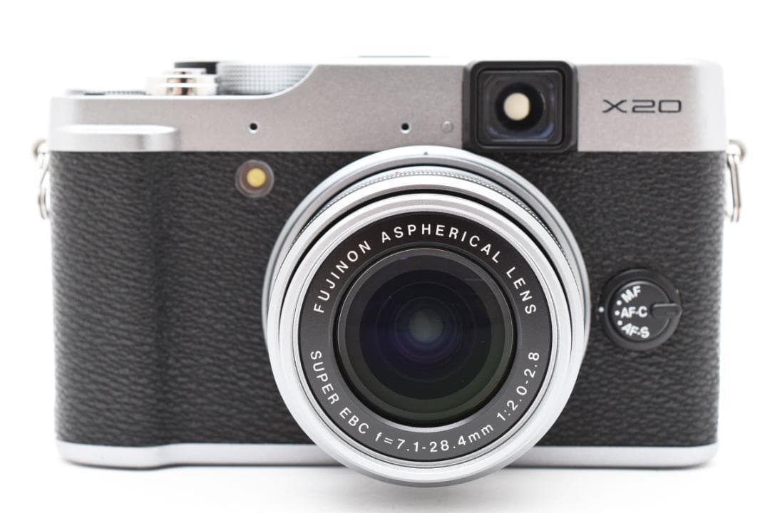 ■美品■ 富士フィルム　FUJIFILM X20　768