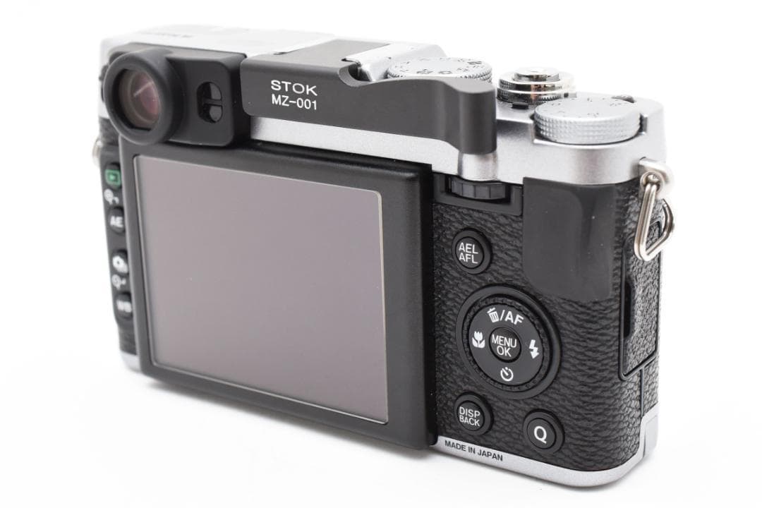 ■美品■ 富士フィルム　FUJIFILM X20　768