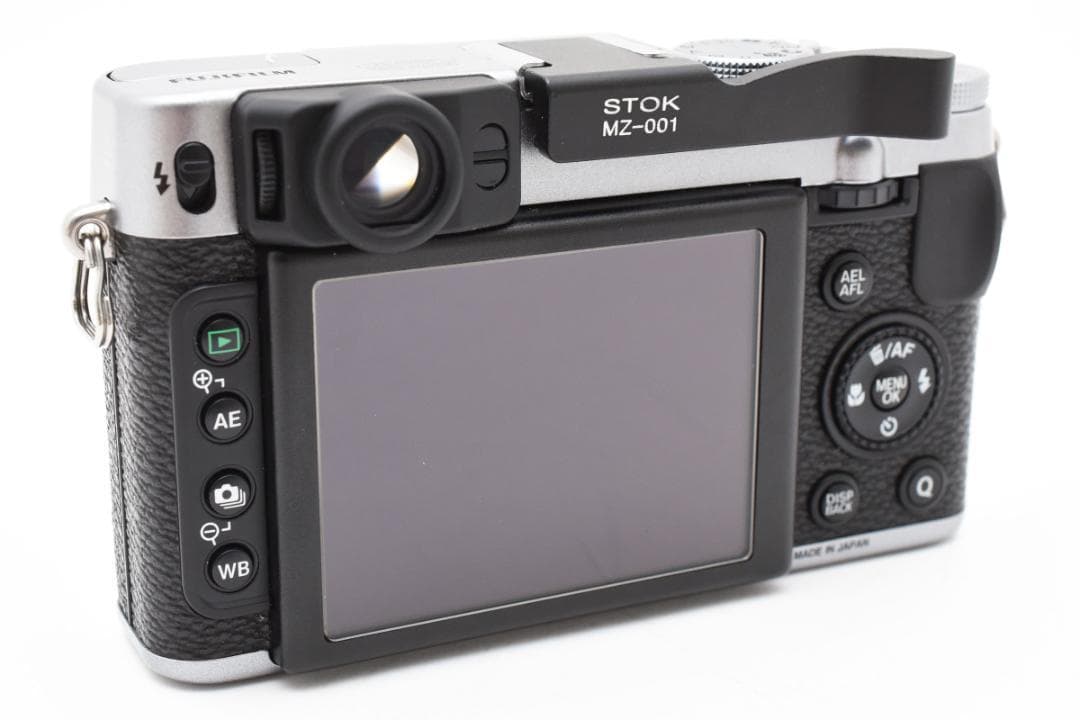 ■美品■ 富士フィルム　FUJIFILM X20　768
