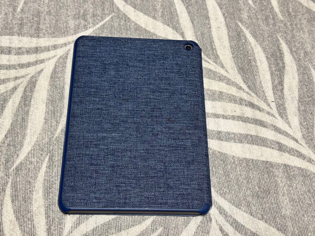 Kindle Fire HD 8plus 12世代　公式カバー付き