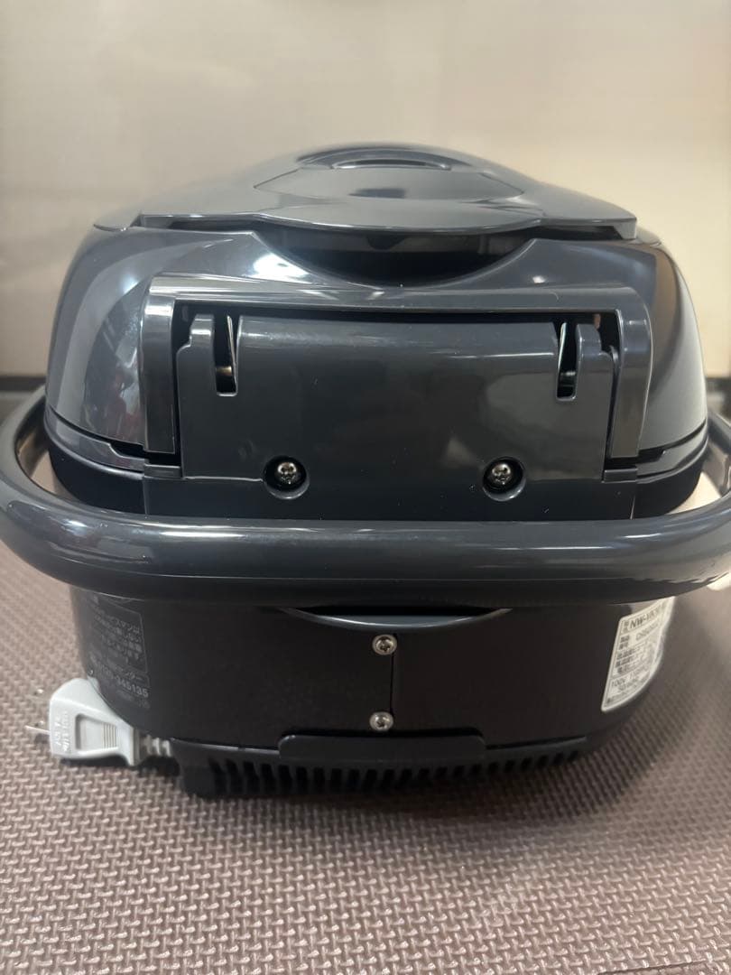 象印マホービン 炊飯器 5.5合 ホワイト NW-VK10-25年製