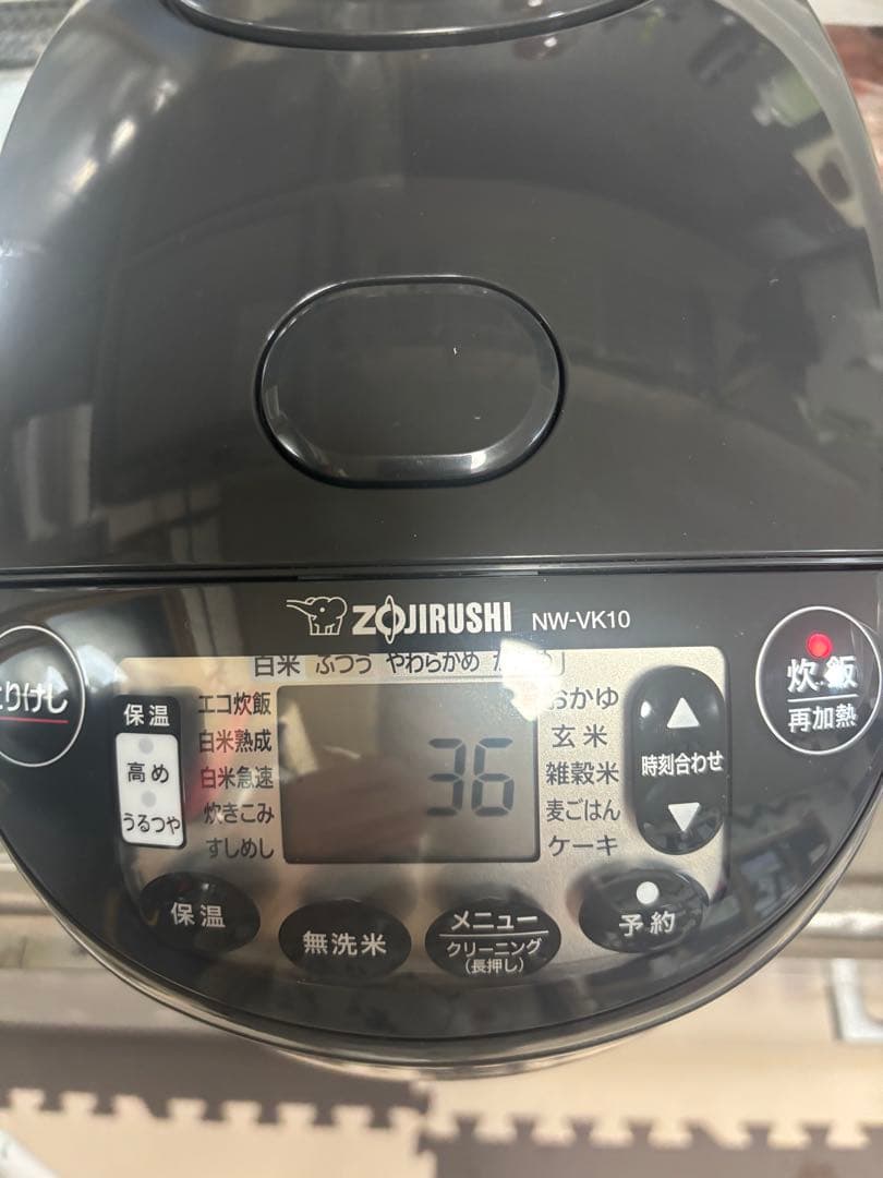 象印マホービン 炊飯器 5.5合 ホワイト NW-VK10-25年製