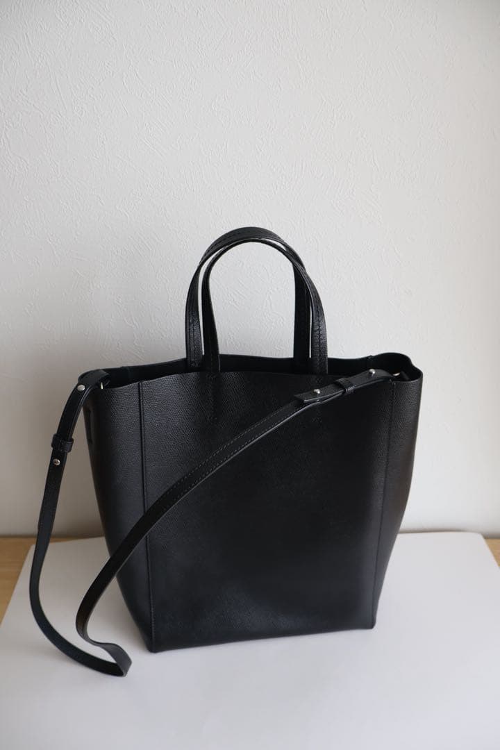 1/29日21時までタイムセール　セリーヌ　ショルダーバッグ　カバ