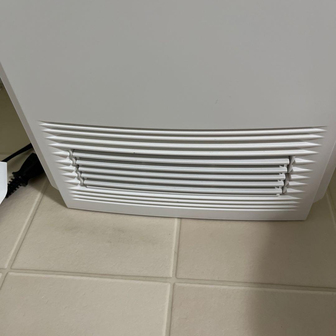 ダイニチ EF-P1200G-W(ホワイト) ファンヒーター2023年製