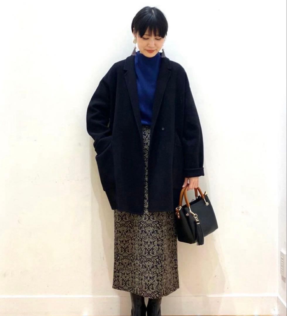 美品 アーバンリサーチドアーズ ウールテーラーカラーショートコート 黒