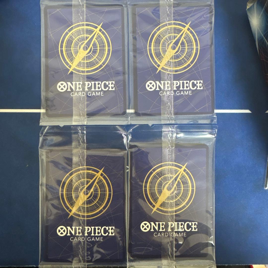 P-111 ニコ・ロビン Mini tin Pack アジア限定　未開封 4枚