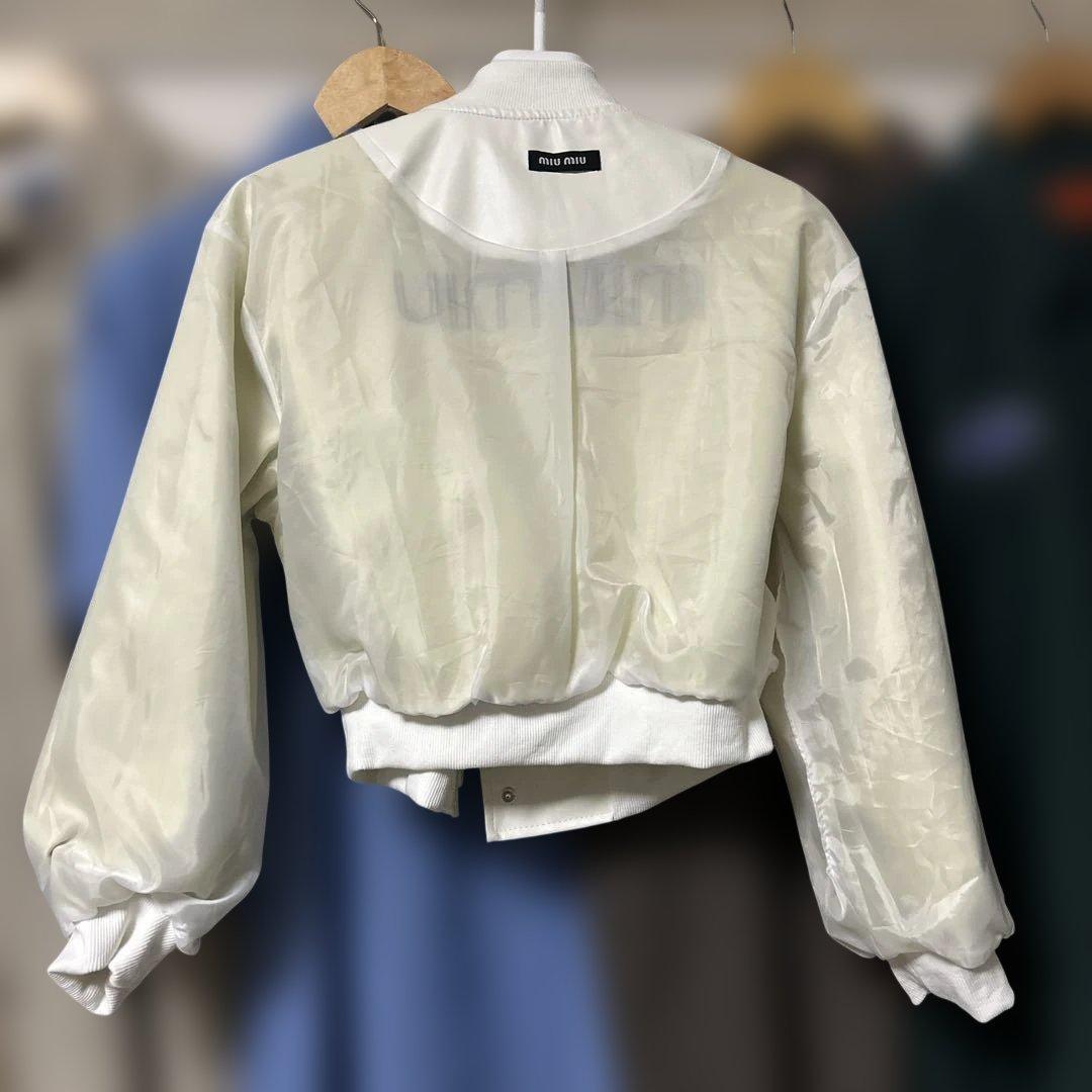MIU MIU・ジャンパー・ブルゾン・スタジャン・ジャケット・ホワイト・S相当