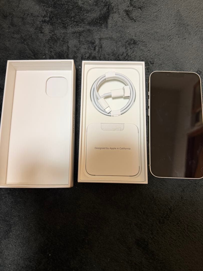 iPhone 13 128GB ホワイト　SIMフリー