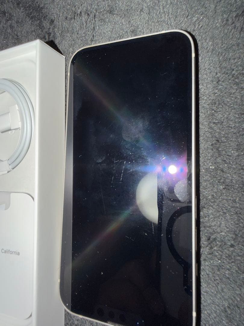 iPhone 13 128GB ホワイト　SIMフリー