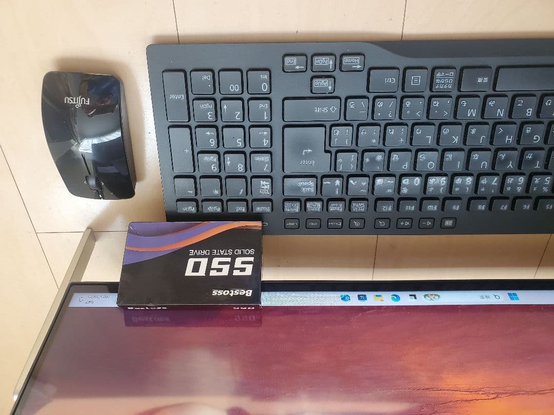 富士通/i7-7700HQ/SSD512GB/メモリ16GB/オフィス2024