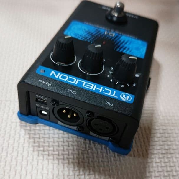 TC HELICON VoiceTone C1 ボーカルエフェクター