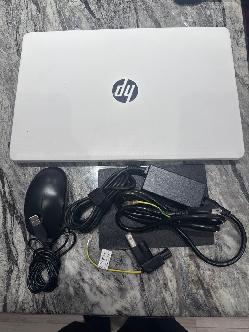 HP ノートPC 15-db0178au