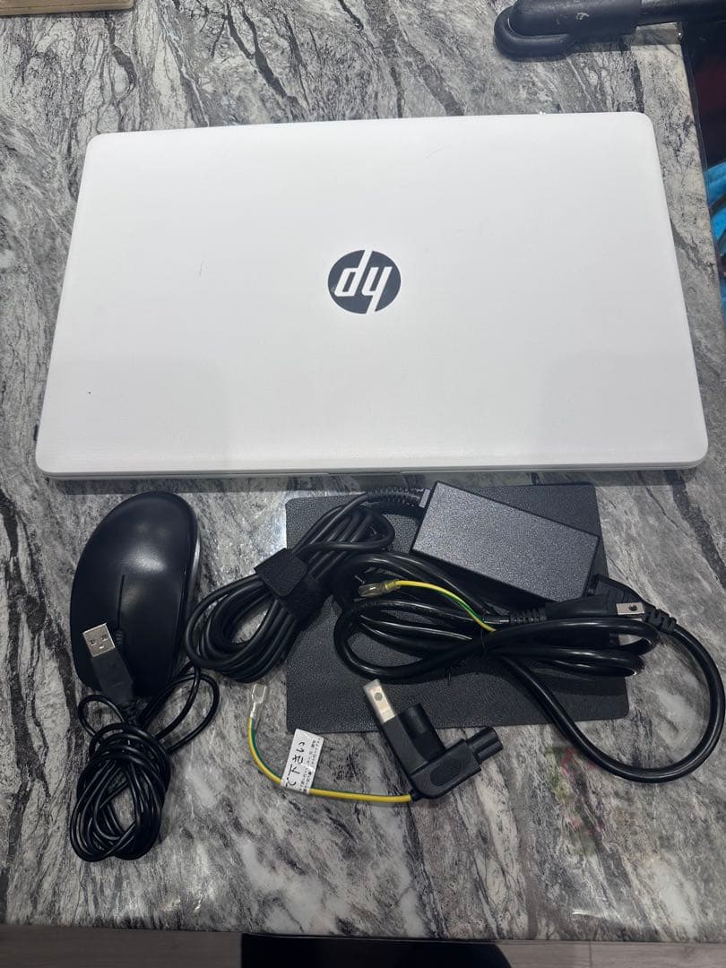 HP ノートPC 15-db0178au