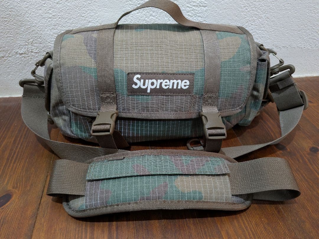 Supreme Mini Duffle Bag　camo