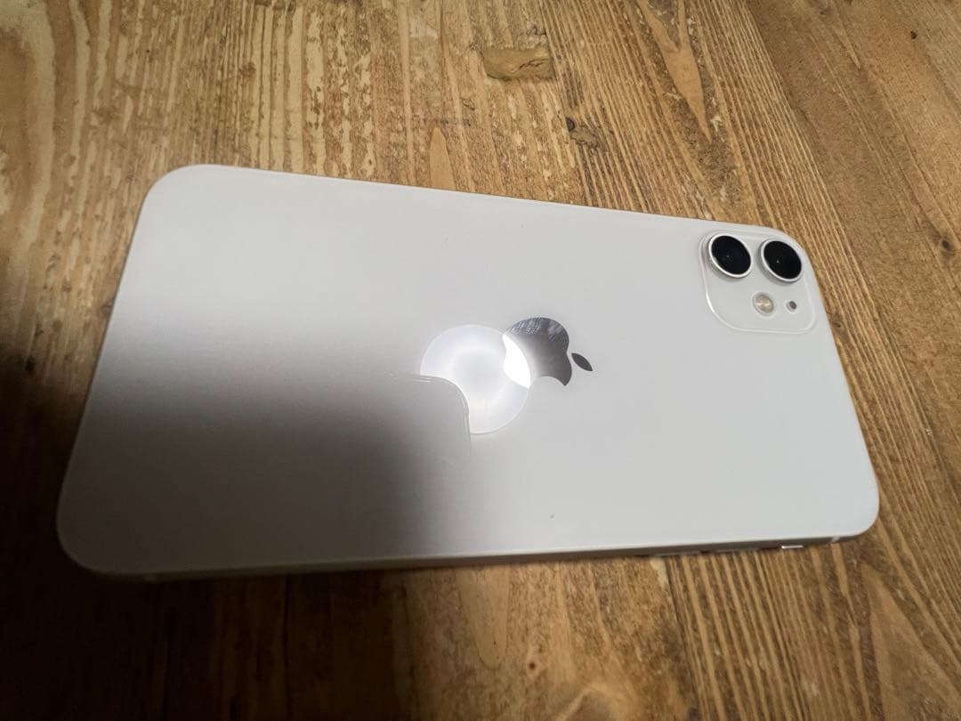 iPhone 11 ホワイト 128GB SIMフリー