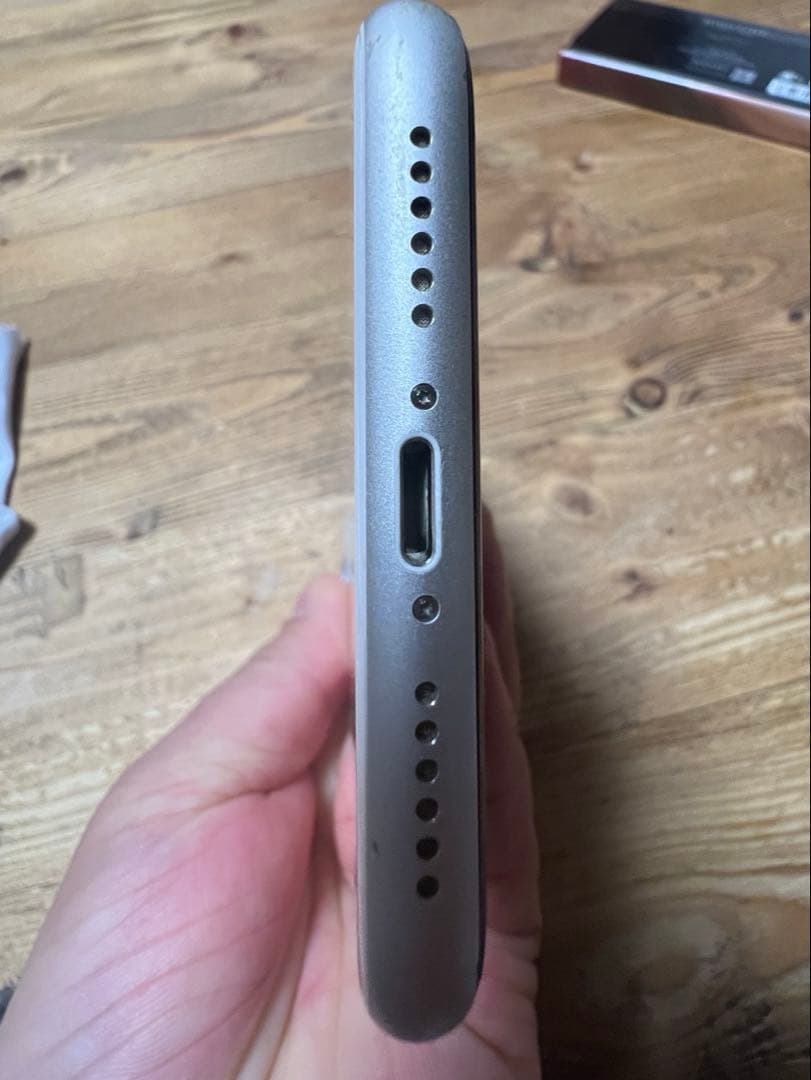 iPhone 11 ホワイト 128GB SIMフリー