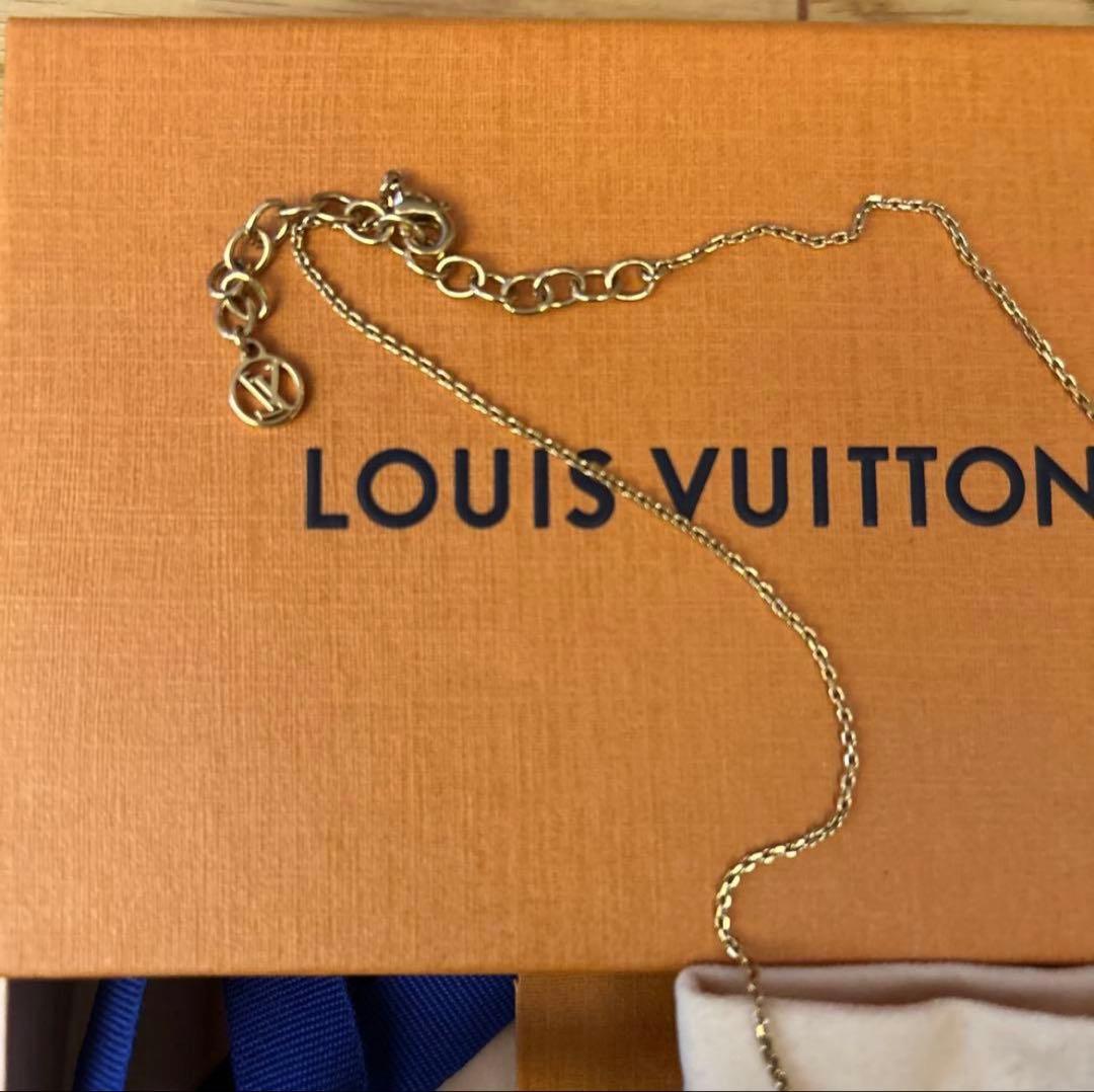 LOUIS VUITTON ゴールドビーズネックレス