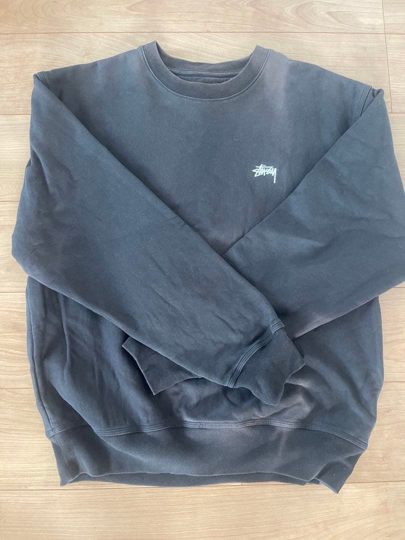 Stussy ブラック トレーナー　スウェット