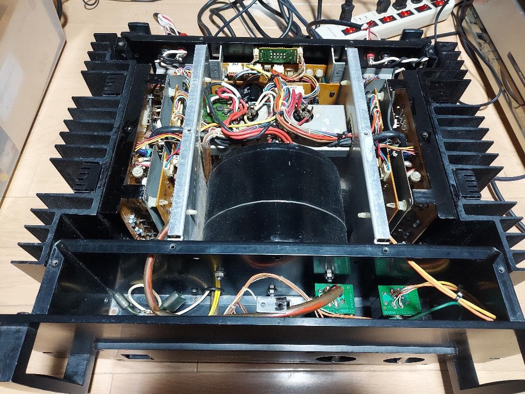 ★ 高音質 YAMAHAパワーPC-2002 整備品 !! ★