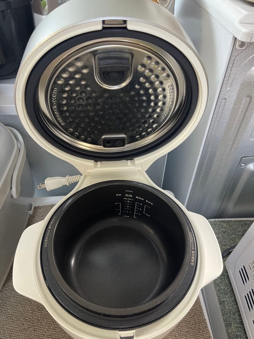 バルミューダ ザ ゴハン◎3合炊き電気炊飯器