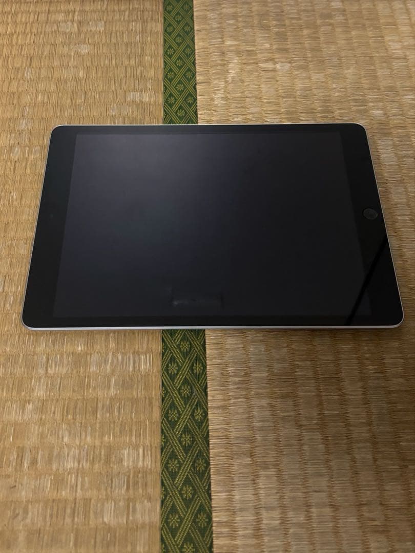 く*ん様 iPad代9世代ベースグレー64G