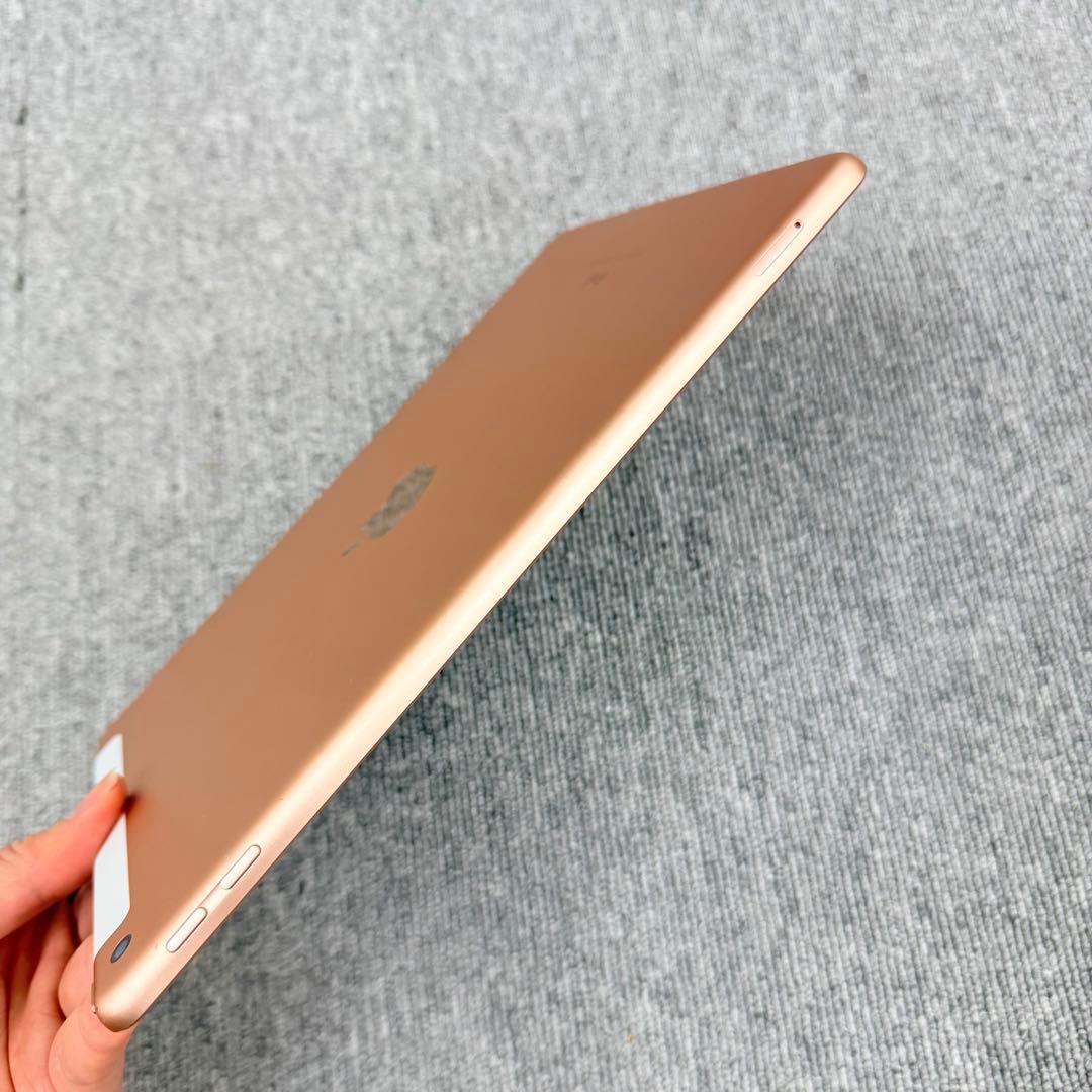 美品 iPad 第6世代2018 32GB Wi-Fi + Cellular
