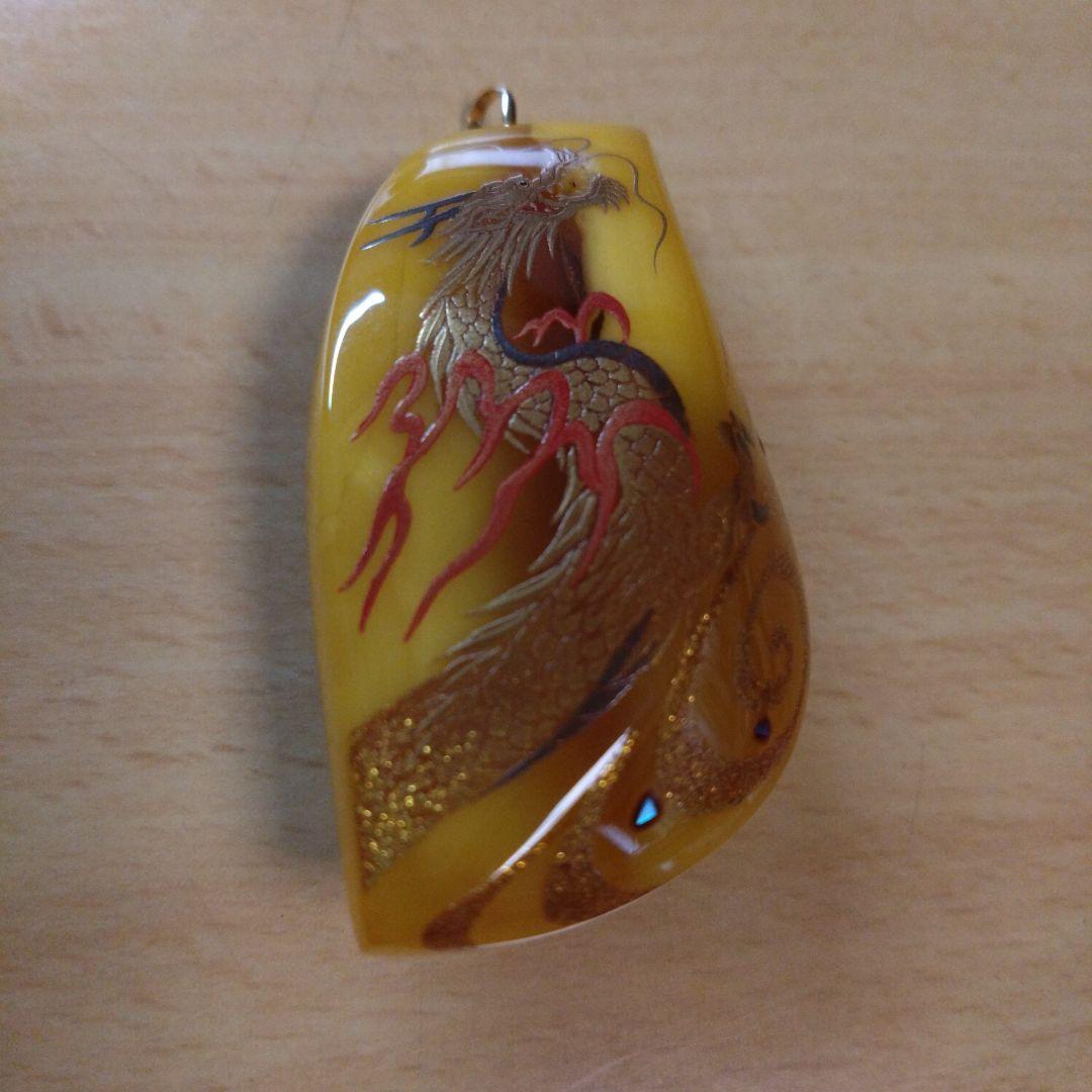 琥珀 ドラゴン ネックレストップ兼ブローチ