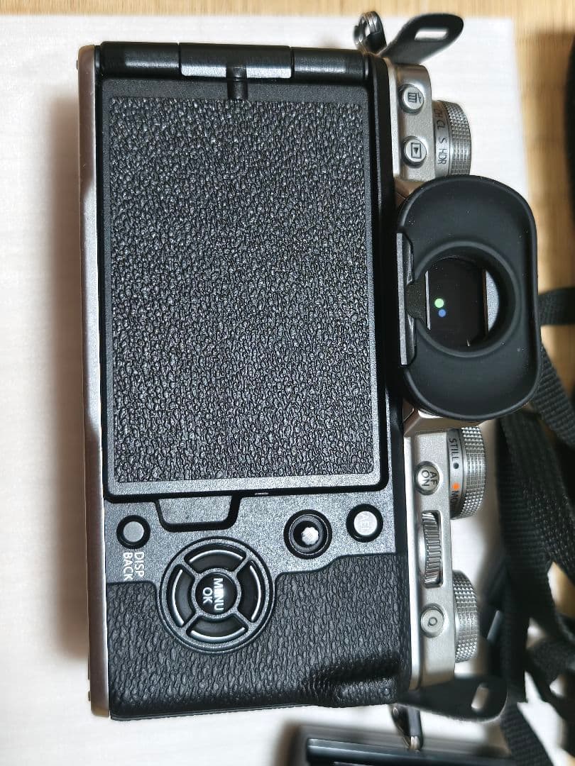 FUJIFILM X-T4 ボディーシルバー