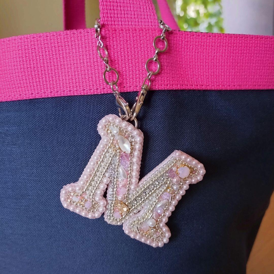 ☆ちぃ☆ピンクのさくらんぼ・イニシャルМ・イニシャルC バックチャーム