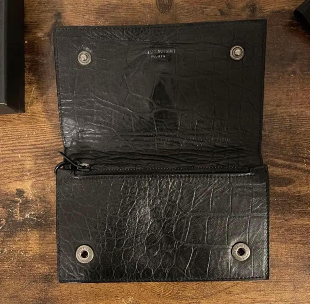 イヴサンローラン ウォレットチェーン　クロコ 長財布 ブラック