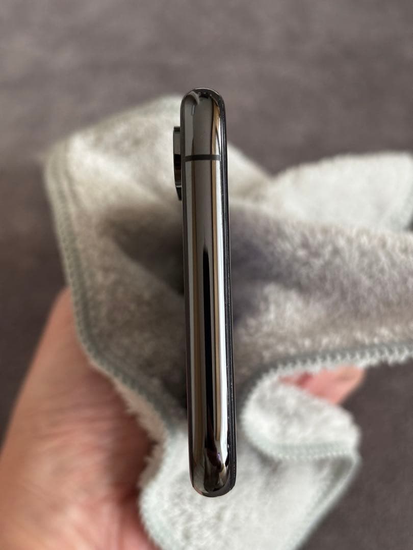 美品iPhone xs スペースグレー256GB SIMフリー最大容量100%