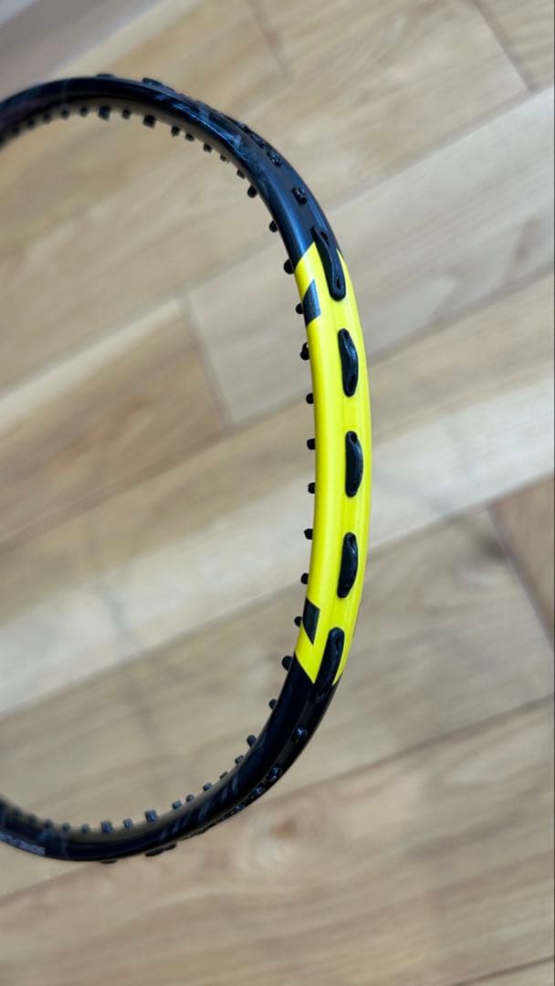 美品　ヨネックス　バドミントンラケット　ナノフレア 1000z
