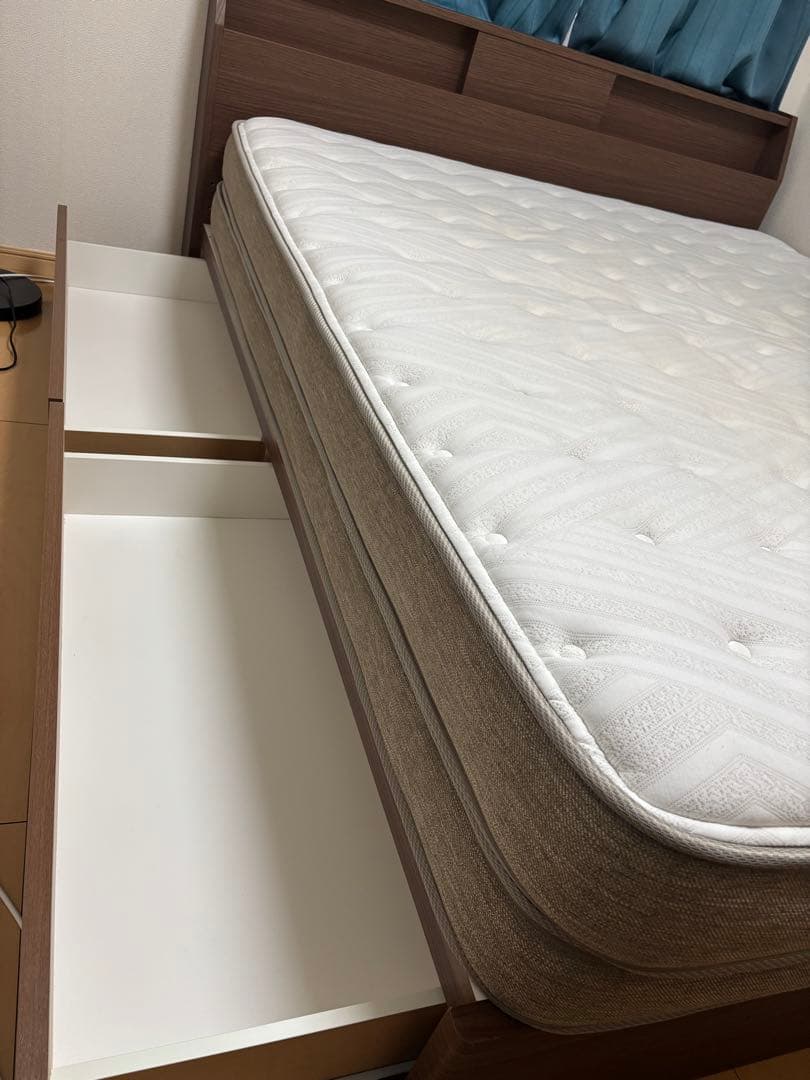 NITORI クイーン ベッドフレーム＋マットレス(Nスリープ プレミアム)