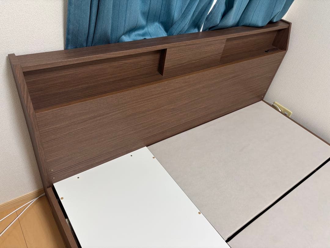 NITORI クイーン ベッドフレーム＋マットレス(Nスリープ プレミアム)