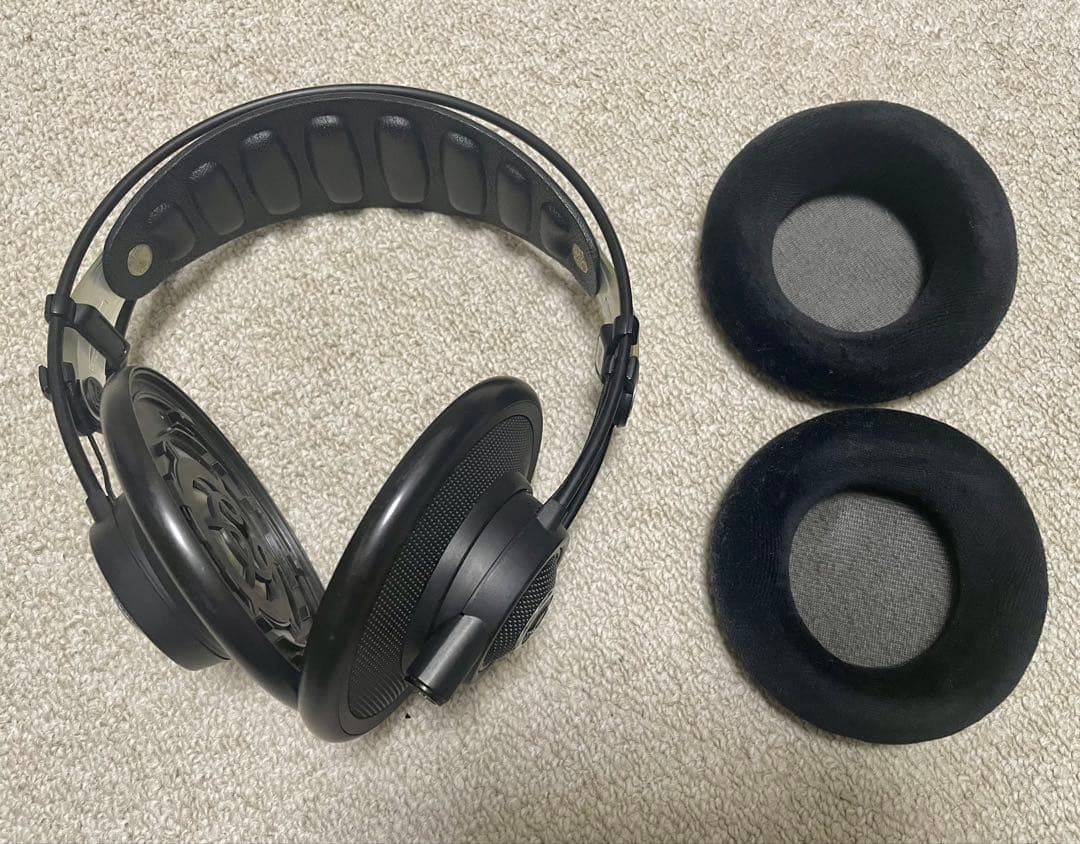 AKG Q701 ヘッドホン ブラック/イヤーパッド新品