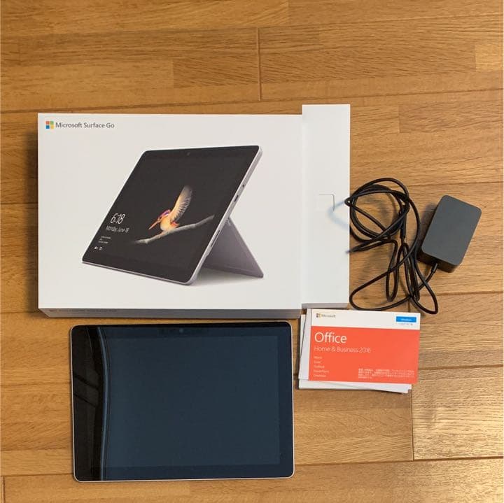 人気品！ マイクロソフト サーフェス GO ノートPC Windows 持ち運び