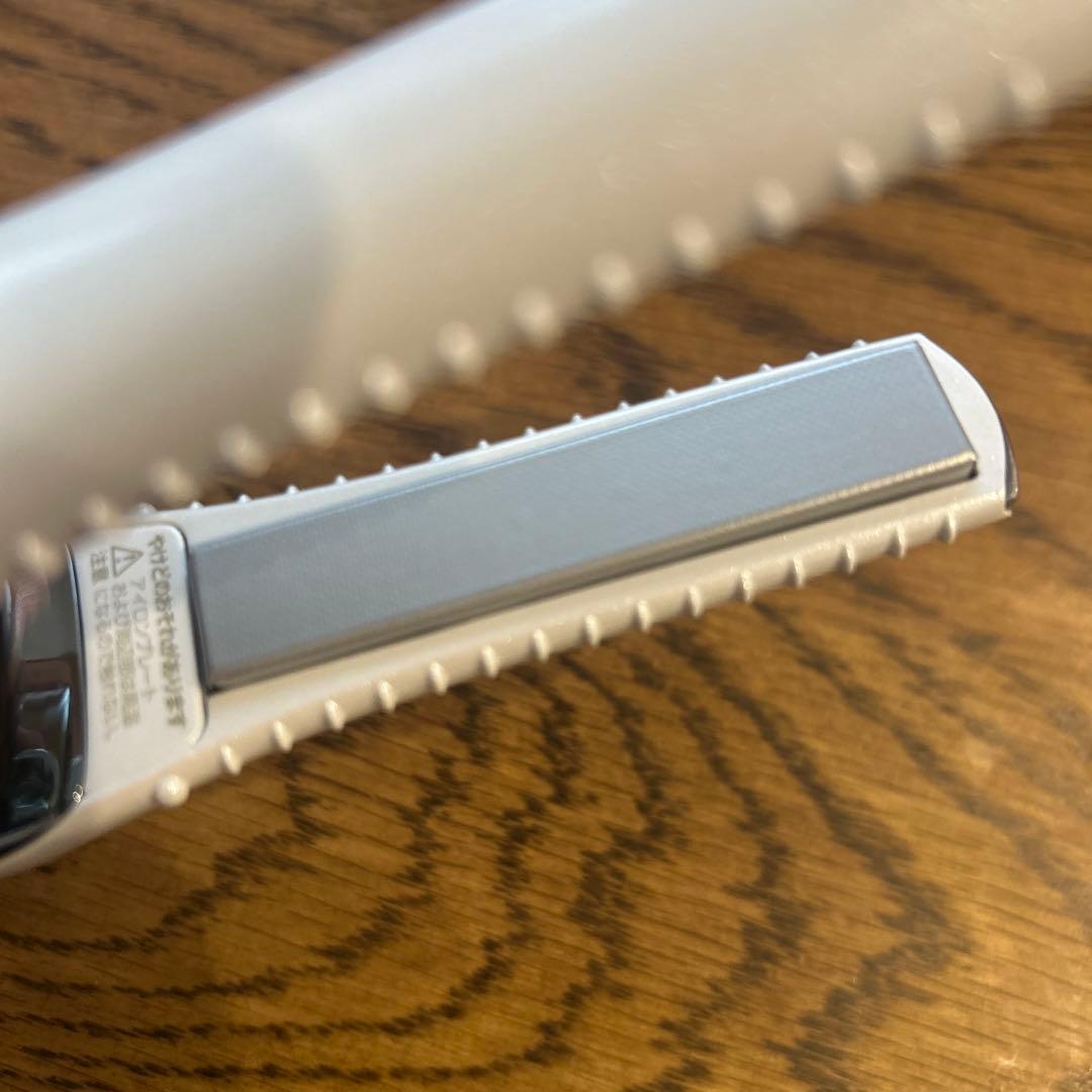 【美品】ReFaビューティックフィンガーヘアアイロン　ホワイト