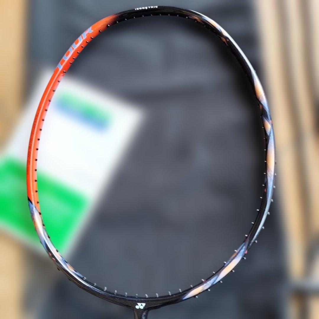 ヨネックスバドミントン ラケットアストロクス 77 ツアーAX77_T3U6