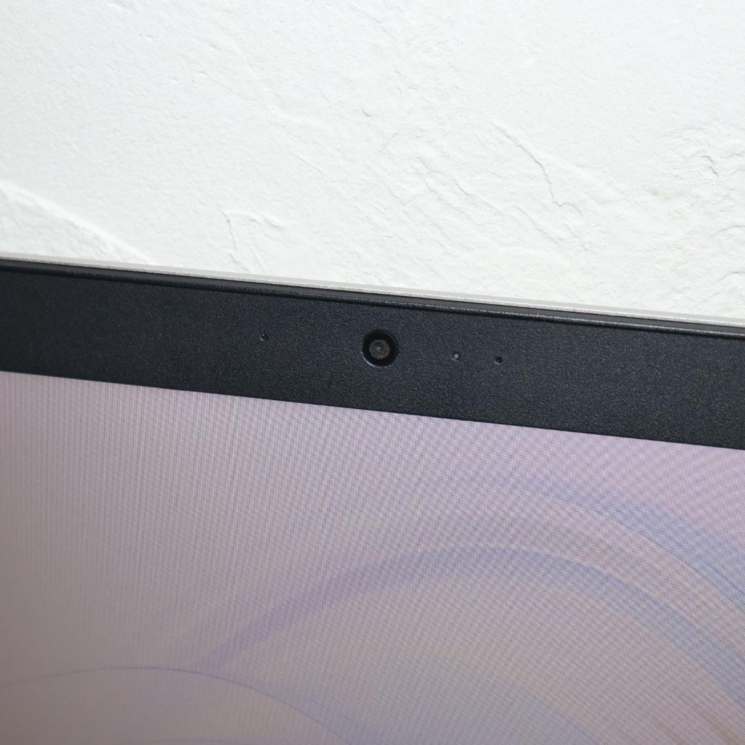 小型！Win11公式対応8世代i3/メ8G/高速SSD/無線/カメラ/TypeC