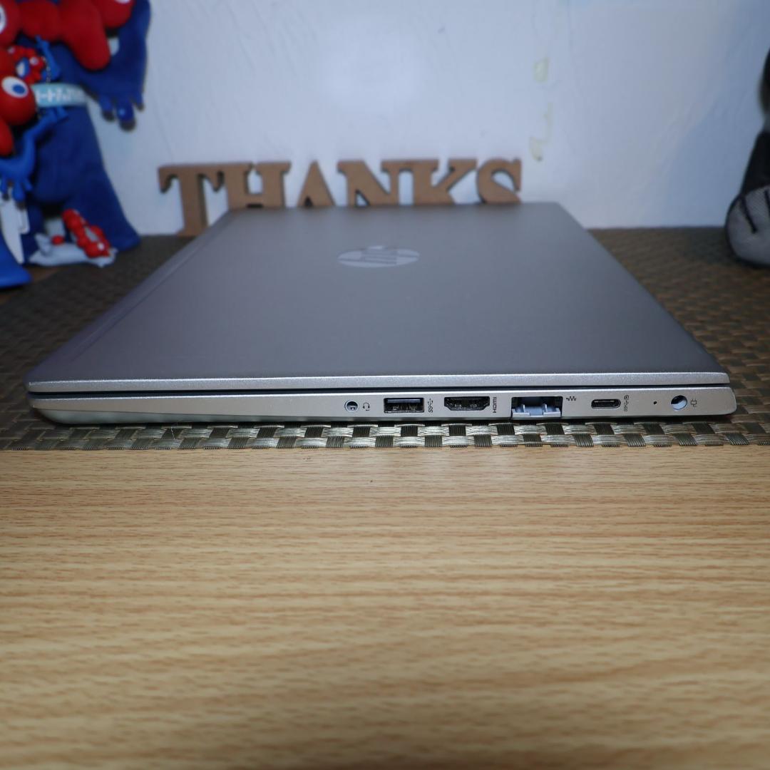 小型！Win11公式対応8世代i3/メ8G/高速SSD/無線/カメラ/TypeC