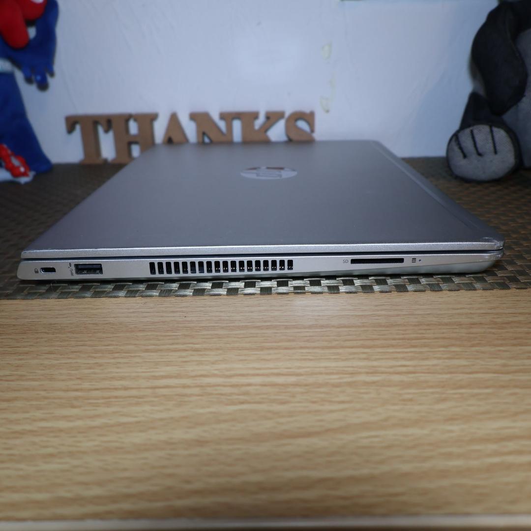 小型！Win11公式対応8世代i3/メ8G/高速SSD/無線/カメラ/TypeC