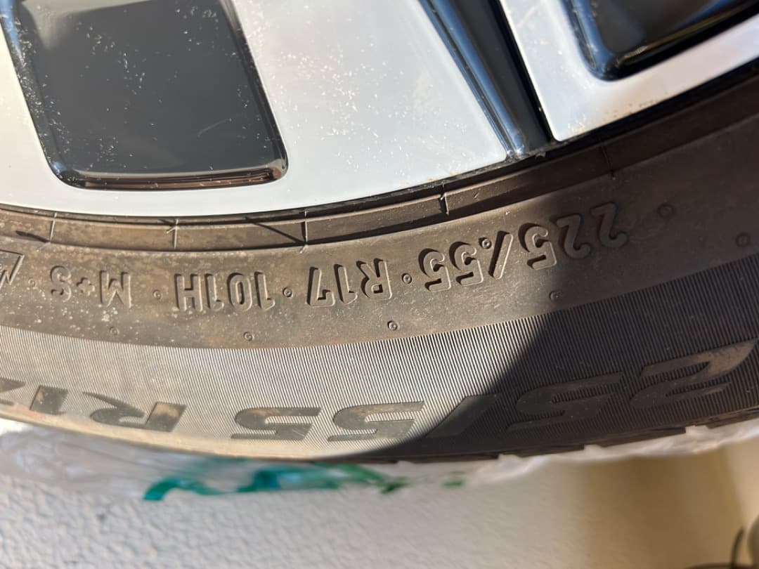 メルセデス・ベンツ　Ｗ206　Ｃクラス純正ホイール　スタッドレス