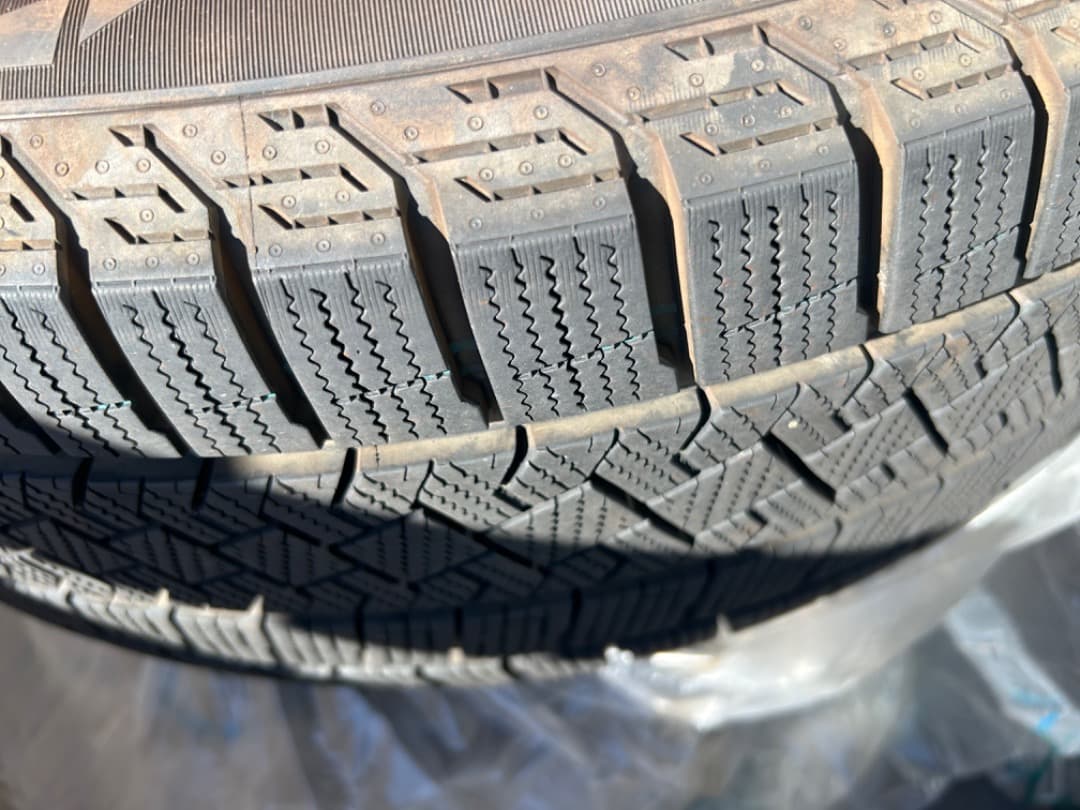 メルセデス・ベンツ　Ｗ206　Ｃクラス純正ホイール　スタッドレス