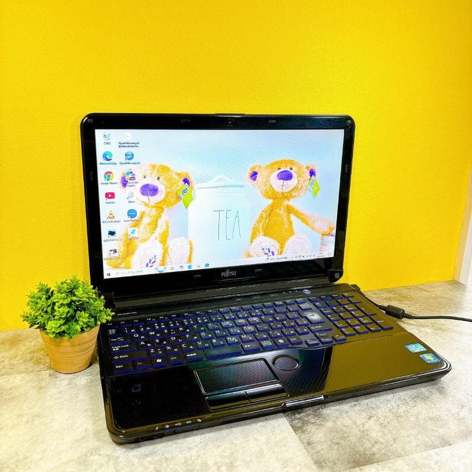 資料作成や動画視聴に❣すぐ使えるノートパソコン 黒 カメラ付き 大容量500GB