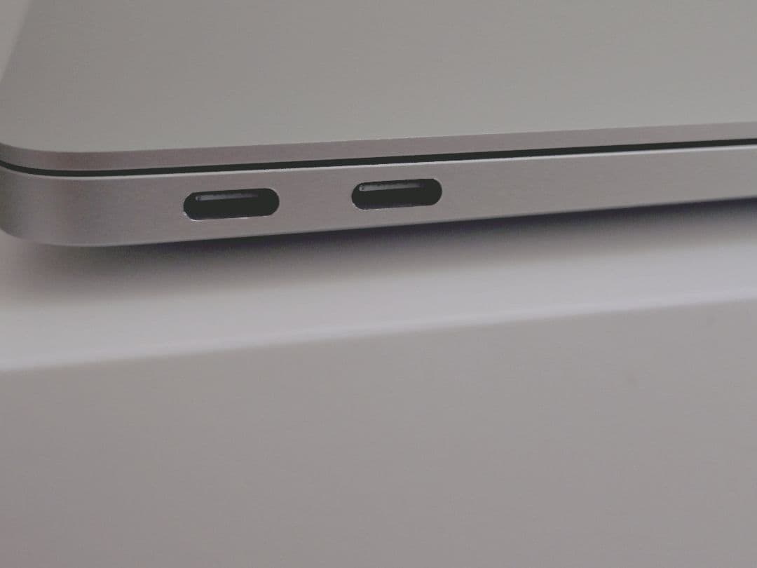 Apple MacBookair 13インチ シルバー