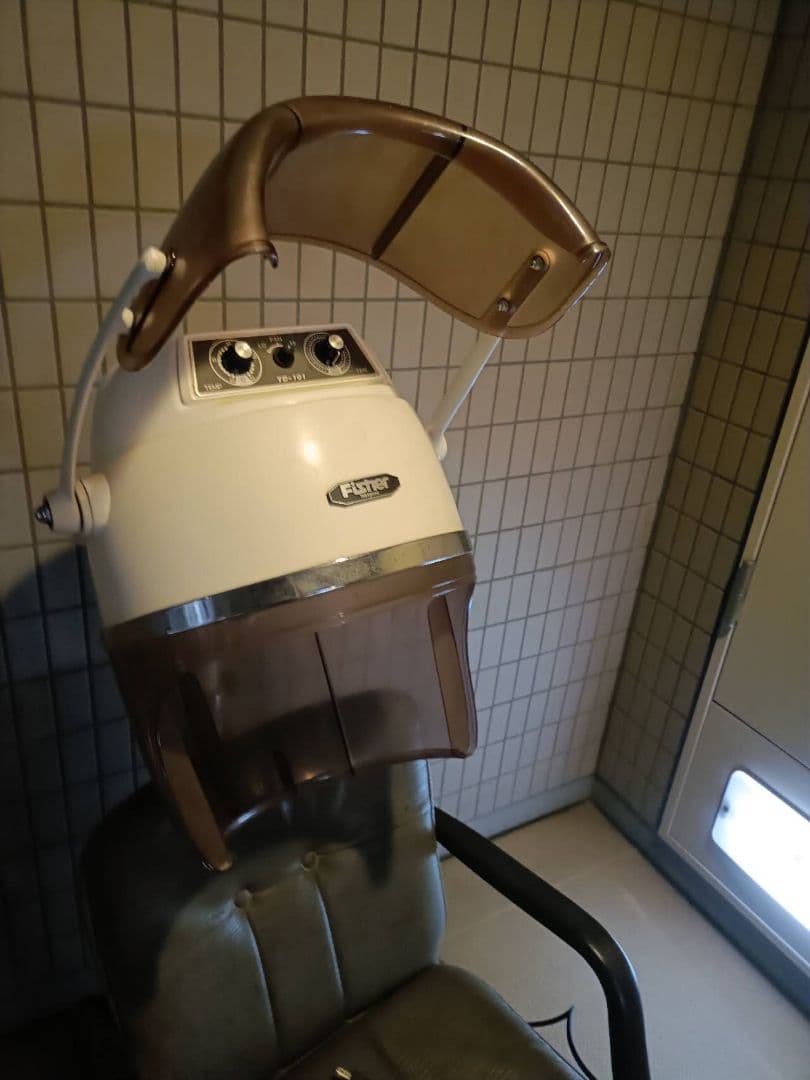 美容室　専用ヘアドライヤー椅子　　山田電機製作所美容お釜ドライヤー　理髪サロン