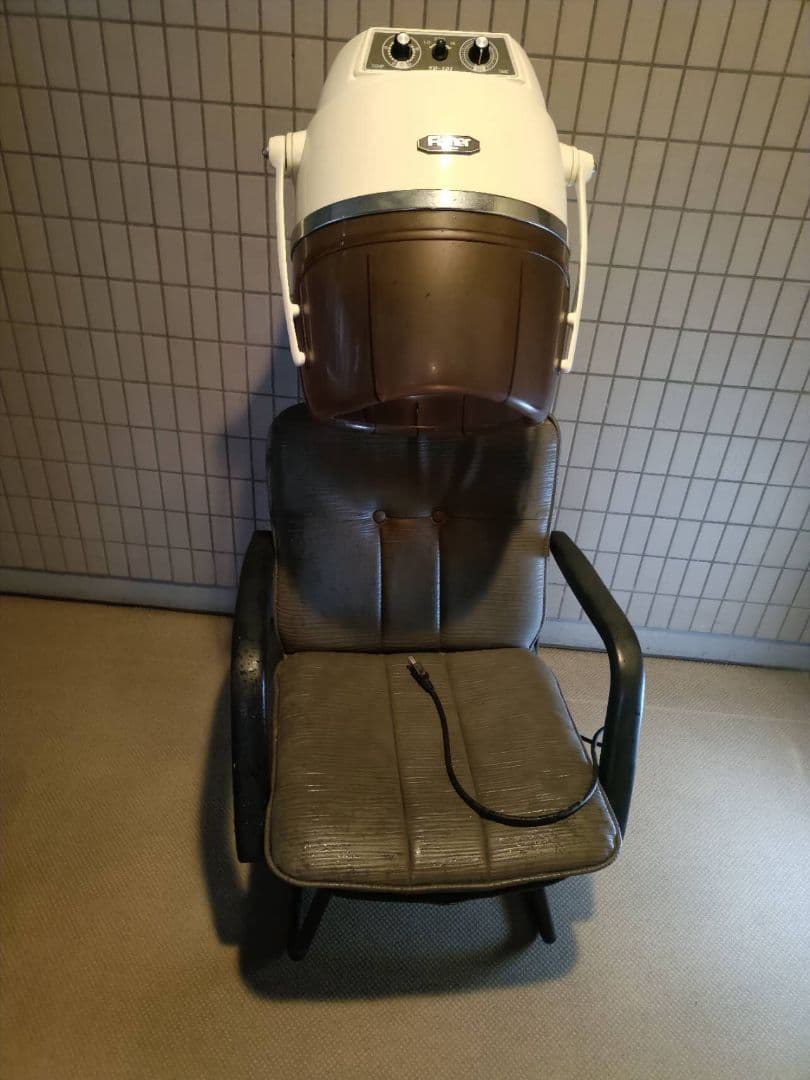 美容室　専用ヘアドライヤー椅子　　山田電機製作所美容お釜ドライヤー　理髪サロン